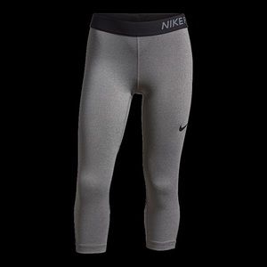 Nike pro girls Capri pants